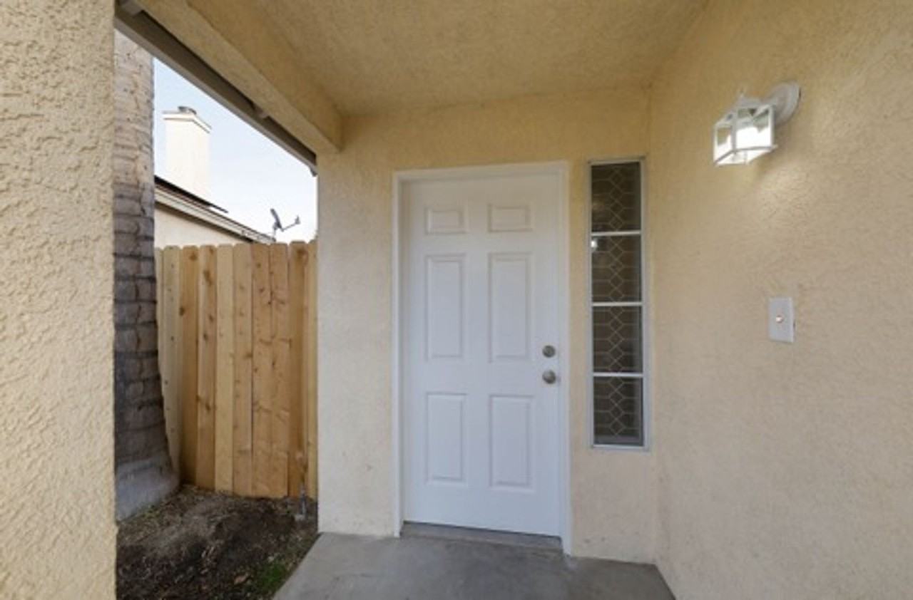 6118 Autumn Crest Dr - Photo 2 of 12