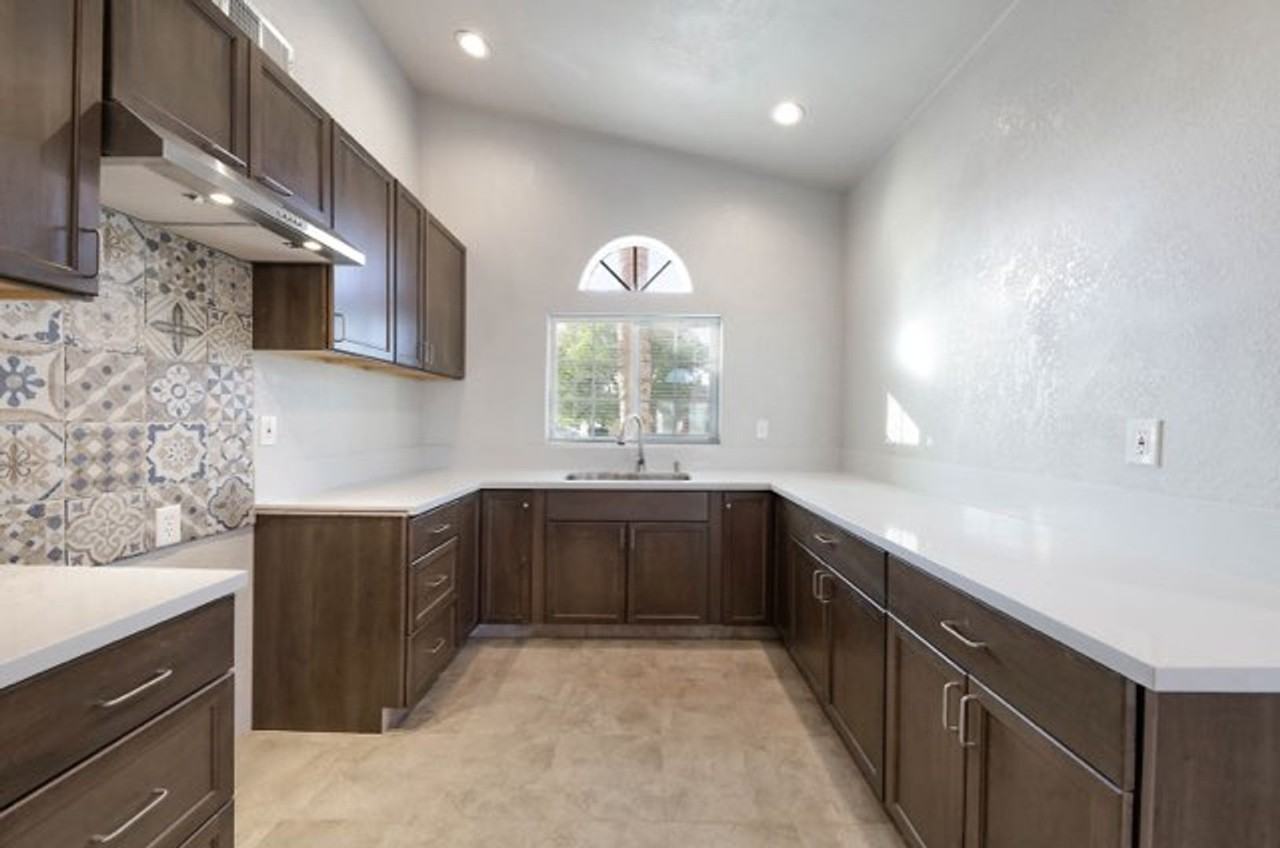 6118 Autumn Crest Dr - Photo 5 of 12