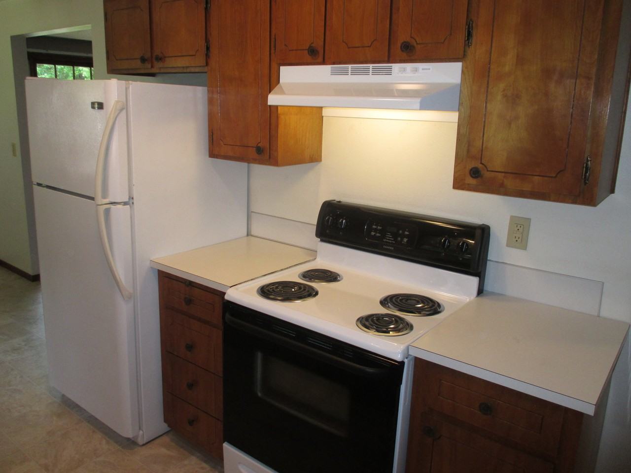2785 High St Se - Photo 6 of 11