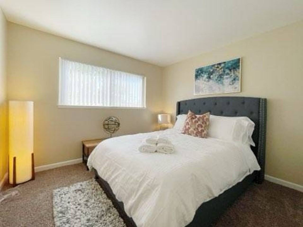 Woodside Palms - Photo 5 of 15