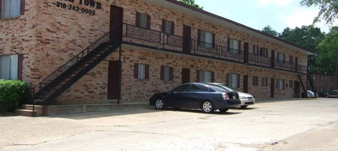 700 Gilman Street - Photo 3 of 6