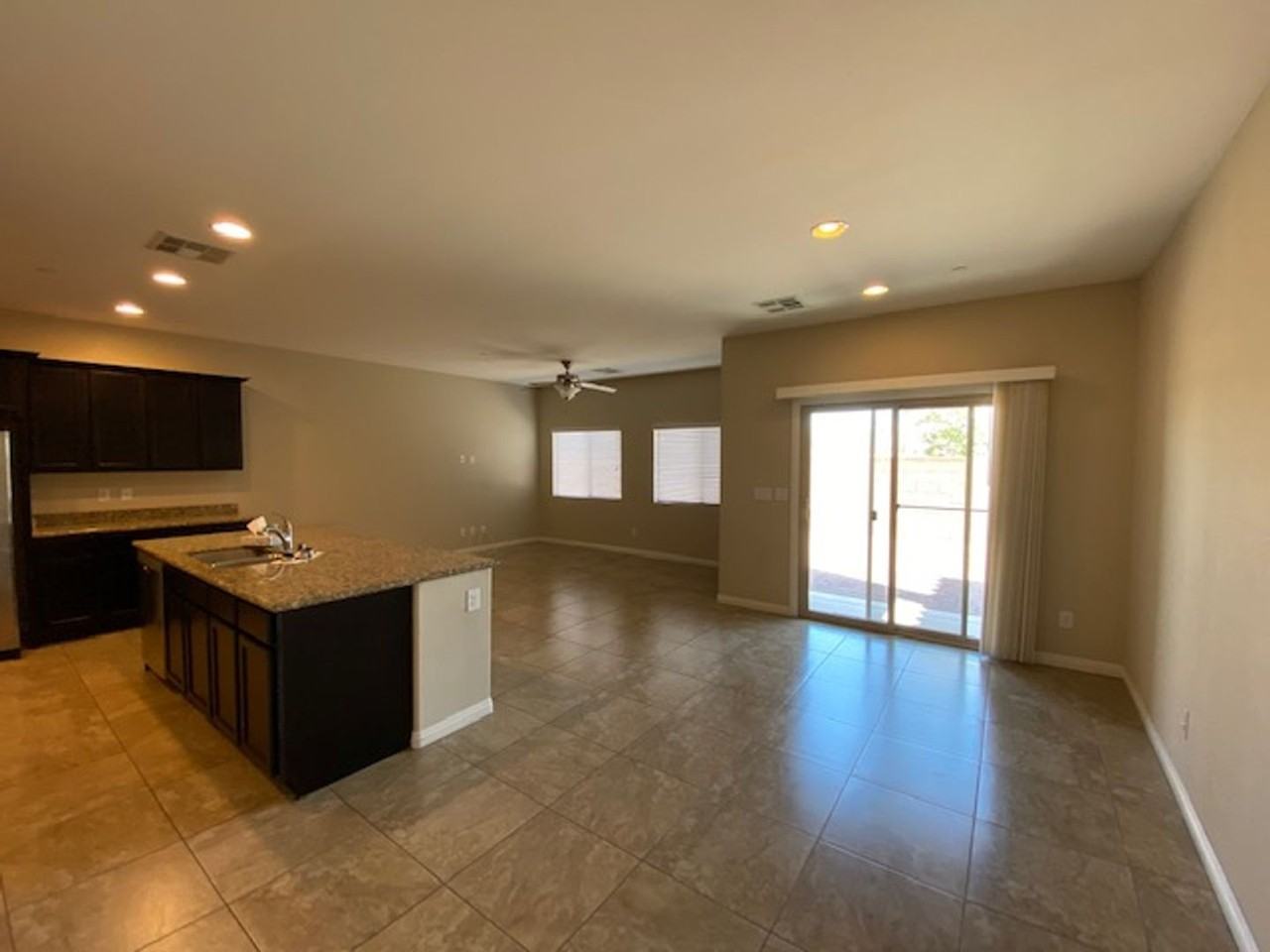 1116 Bradley Bay Ave - Photo 3 of 15