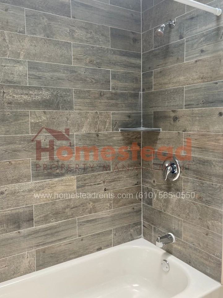 163 Ervin Ave - Photo 5 of 20