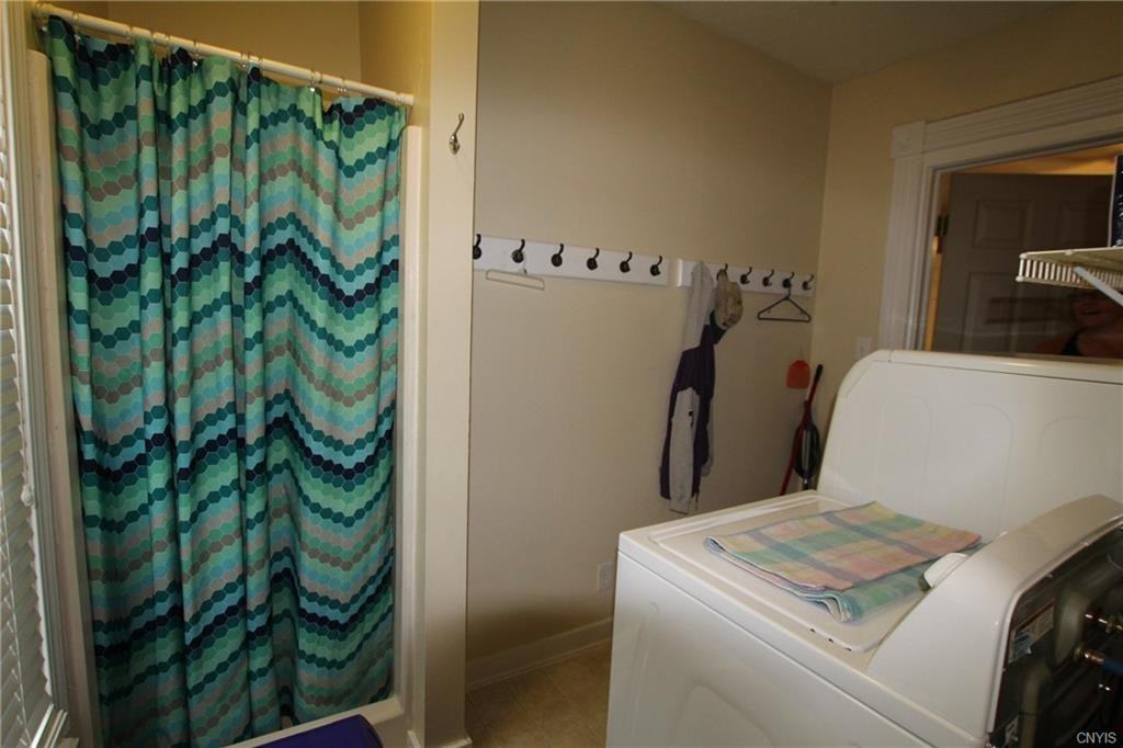 126 Union St - Photo 2 of 18