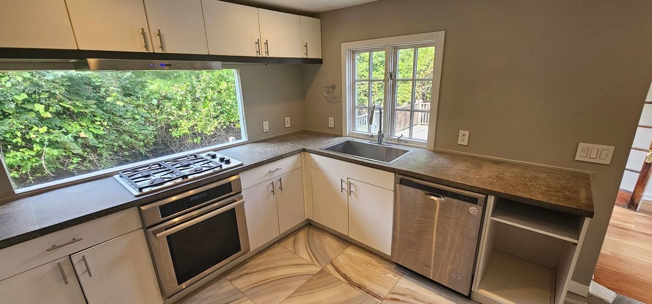 26179 W 13 Mile Rd - Photo 6 of 22