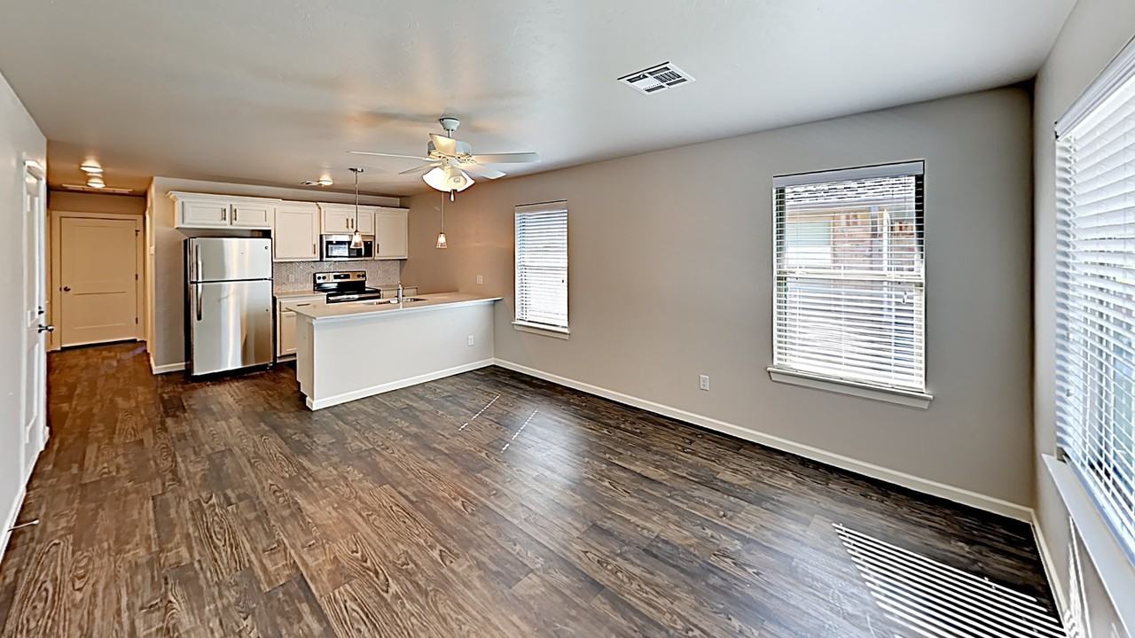 427 Summit Ridge Drive - Photo 4 of 20