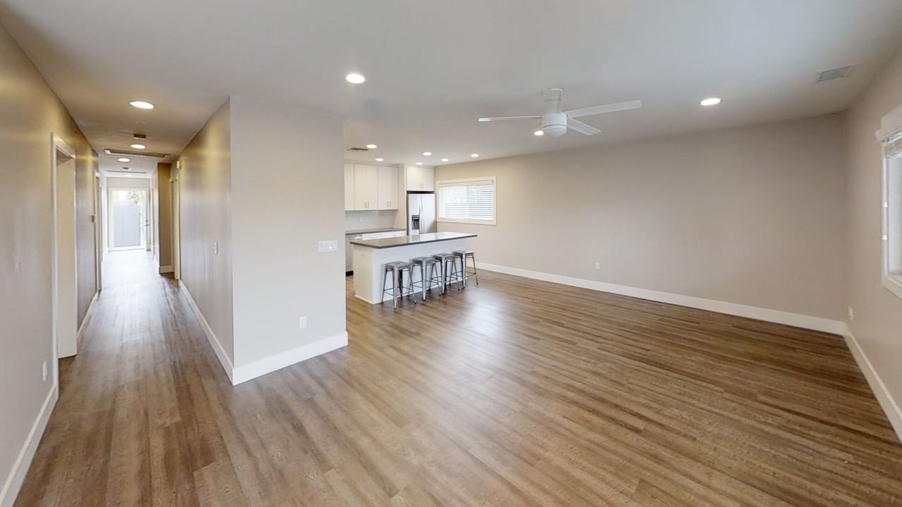 5578 Mary Lane Dr - Photo 4 of 26