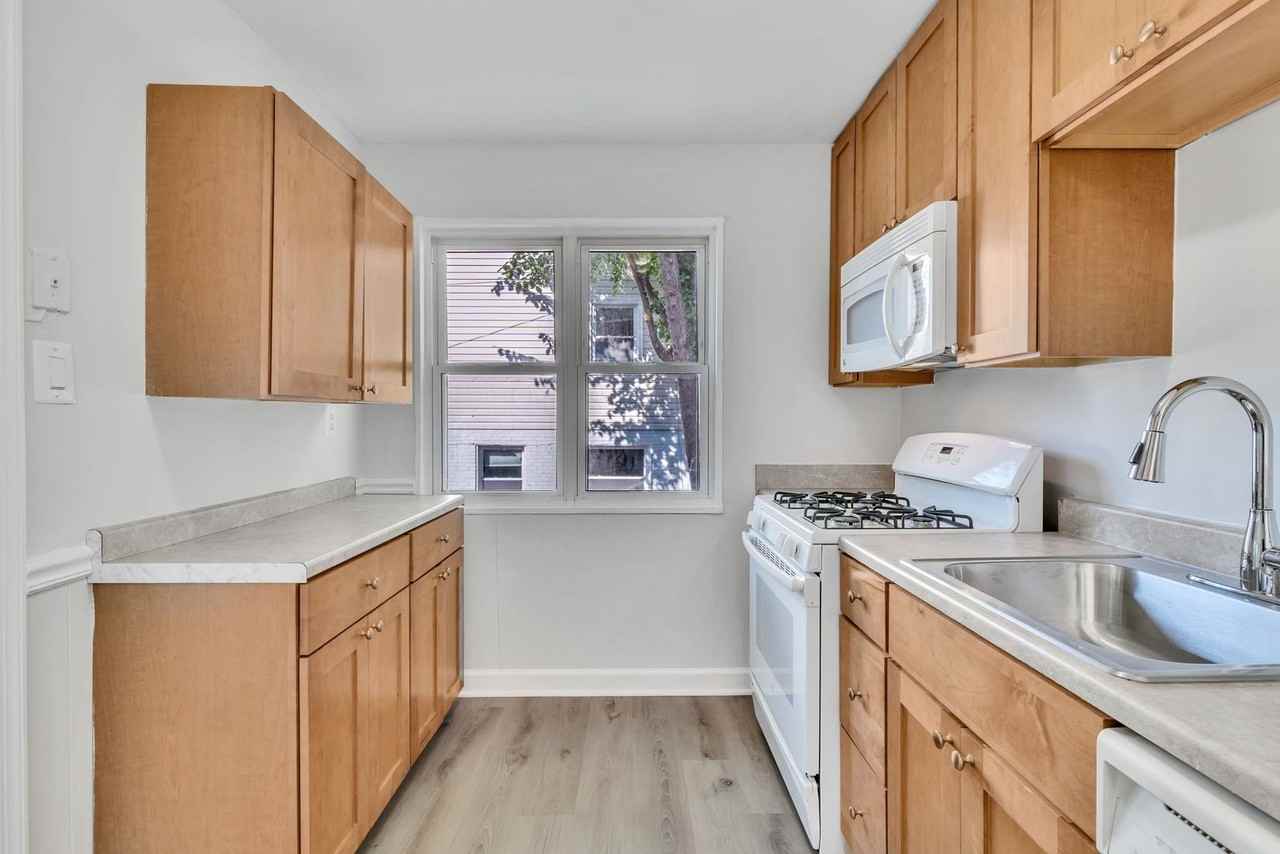 5809 Fifer Dr - Photo 3 of 21