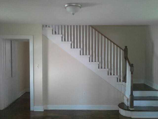 716 Greenleaf St - Photo 3 of 9