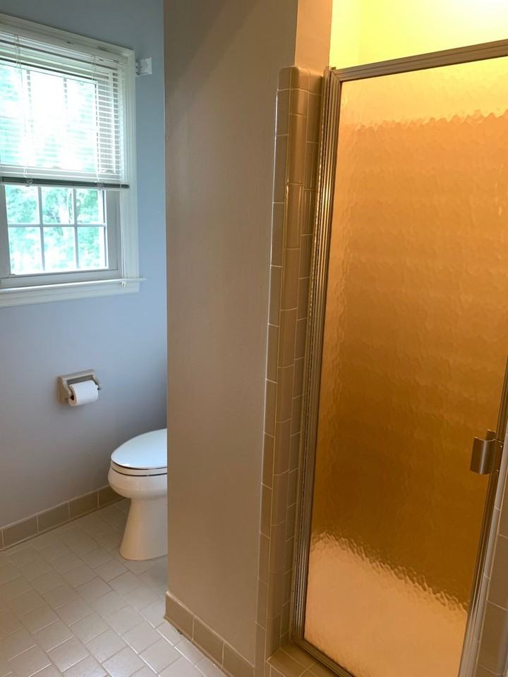 305 Dogwood Ct - Photo 2 of 29