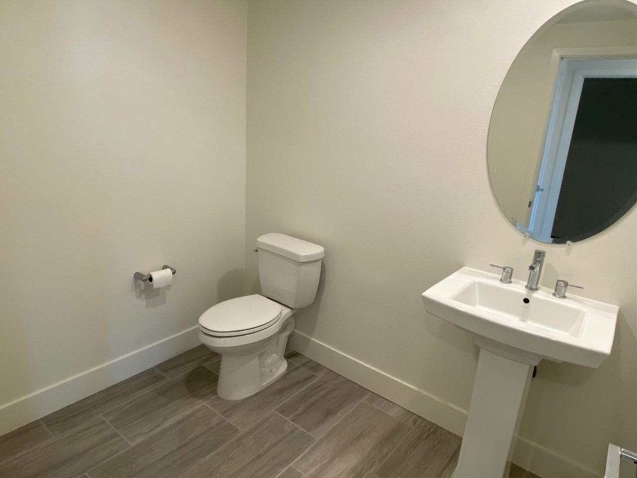 320 Riesling Ave #20 - Photo 6 of 13