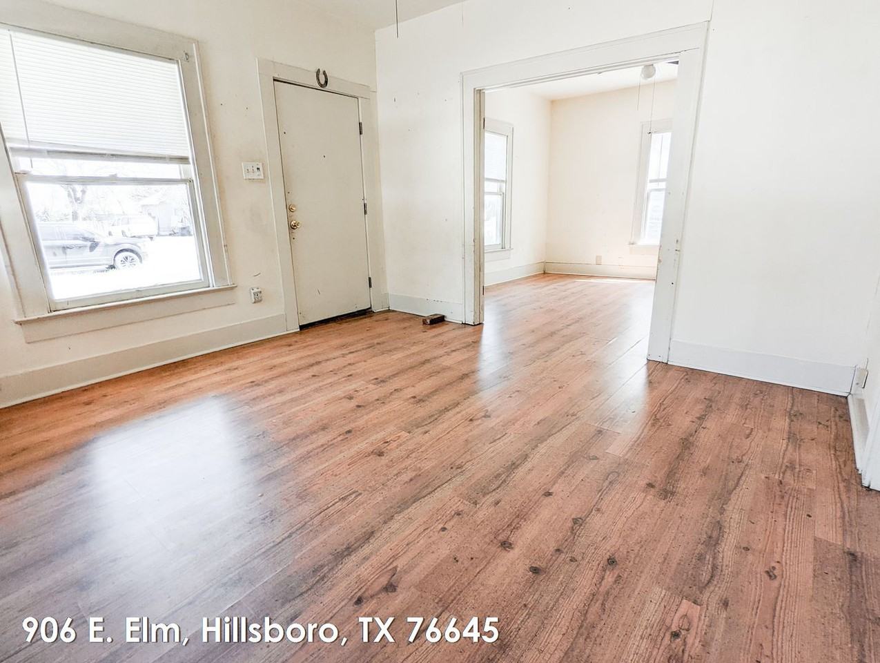 906 E Elm St - Photo 3 of 13