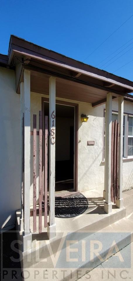 618 E Hermosa St. - Photo 2 of 12