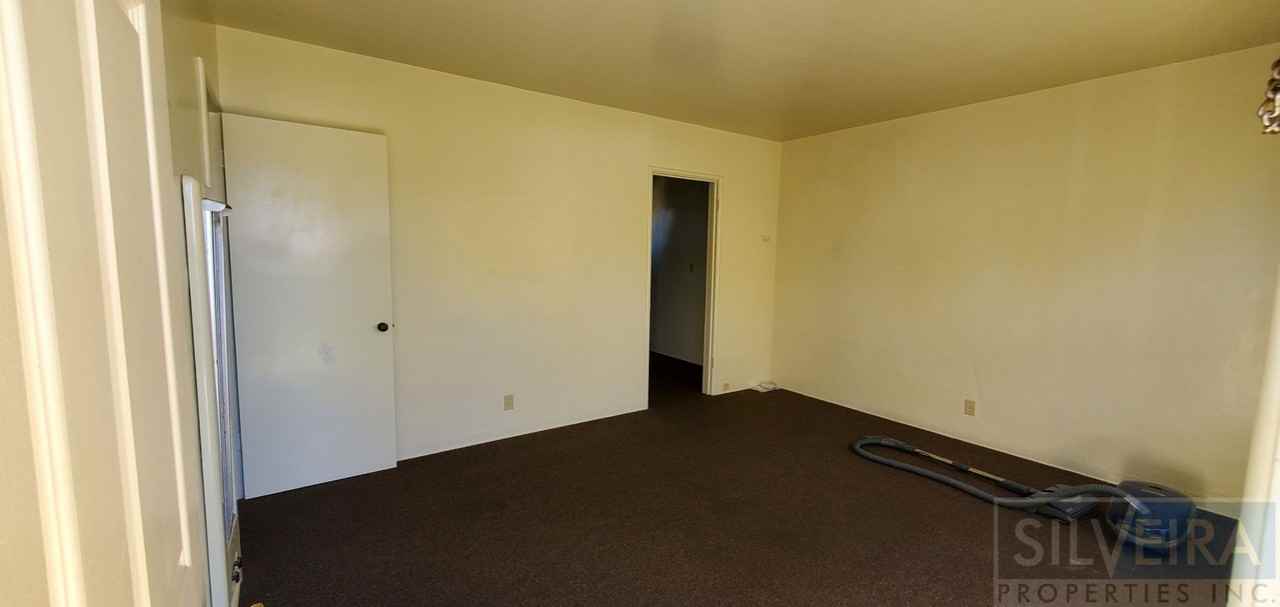 618 E Hermosa St. - Photo 3 of 12