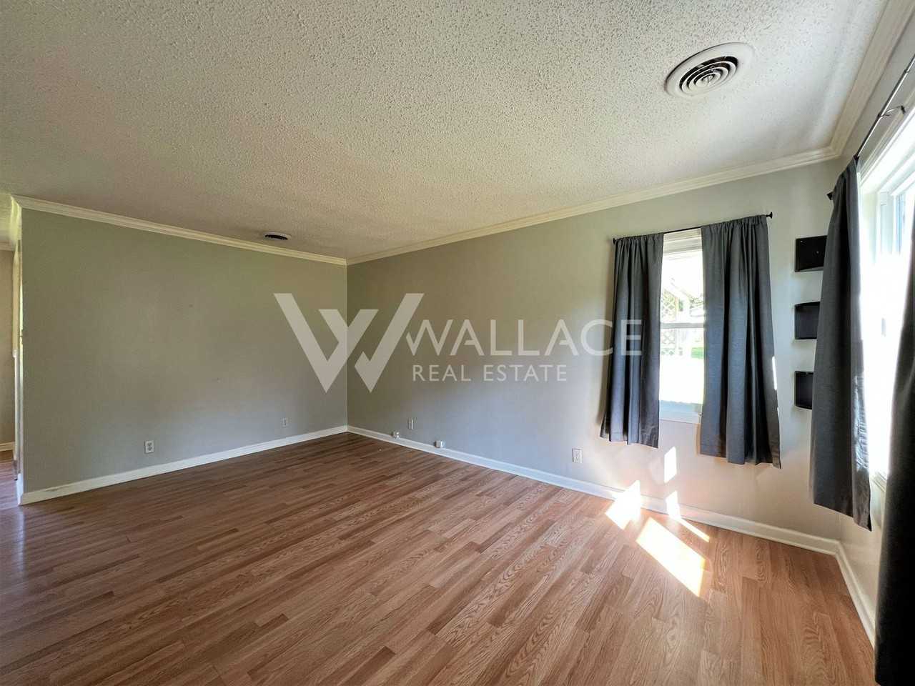 4807 Seminole Rd - Photo 2 of 17