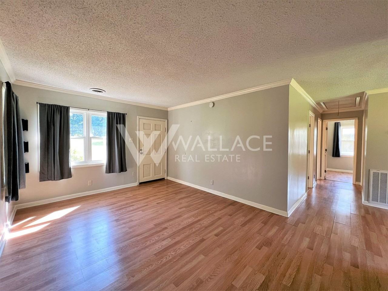 4807 Seminole Rd - Photo 3 of 17