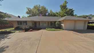 709 Nw Heinzwood Cir - Photo 1 of 1