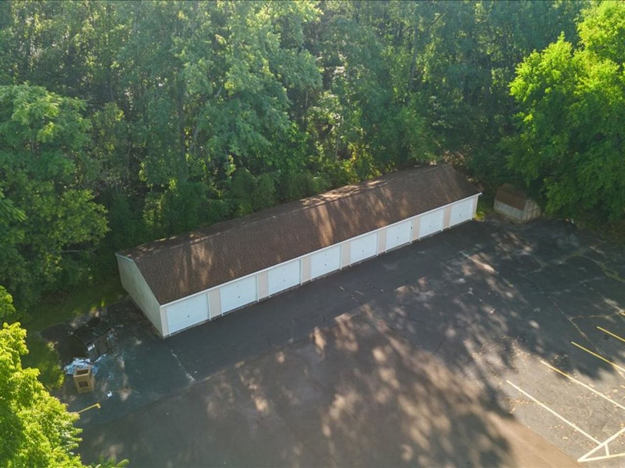 Sugar Pine Apartments - Photo 4 of 31