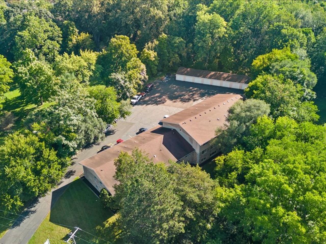 Sugar Pine Apartments - Photo 6 of 31