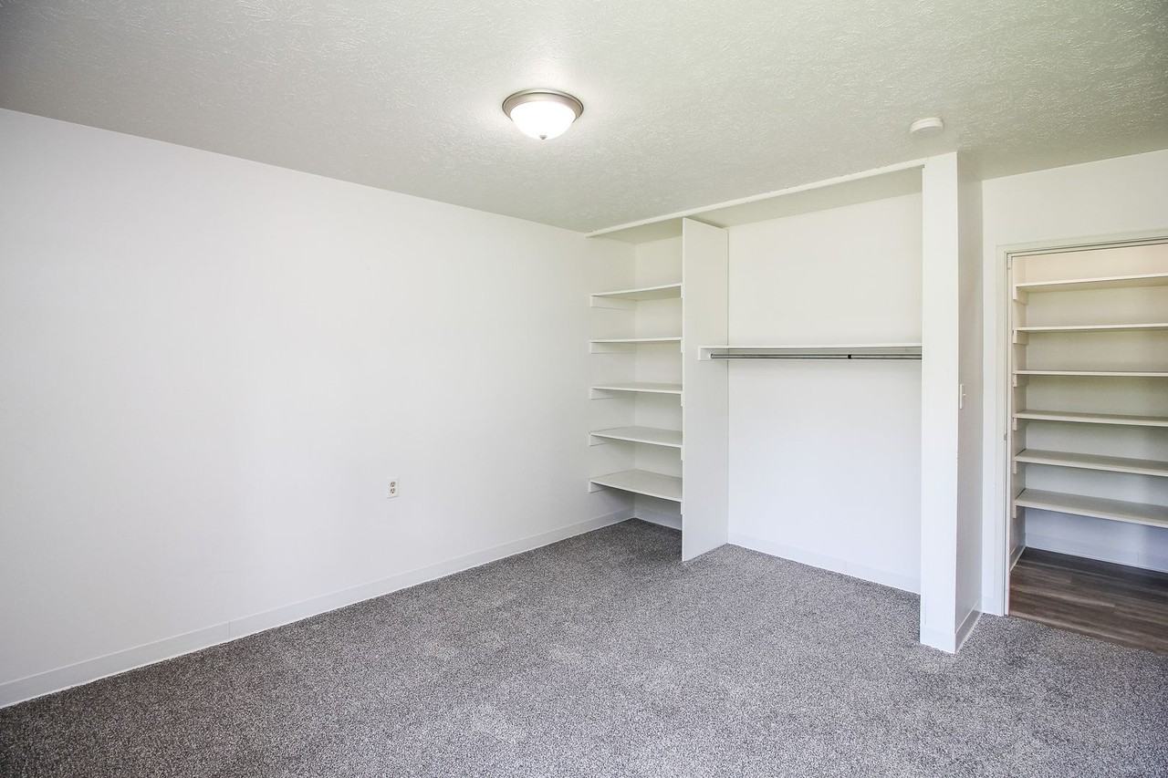 Riverview Apartments - Photo 6 of 14