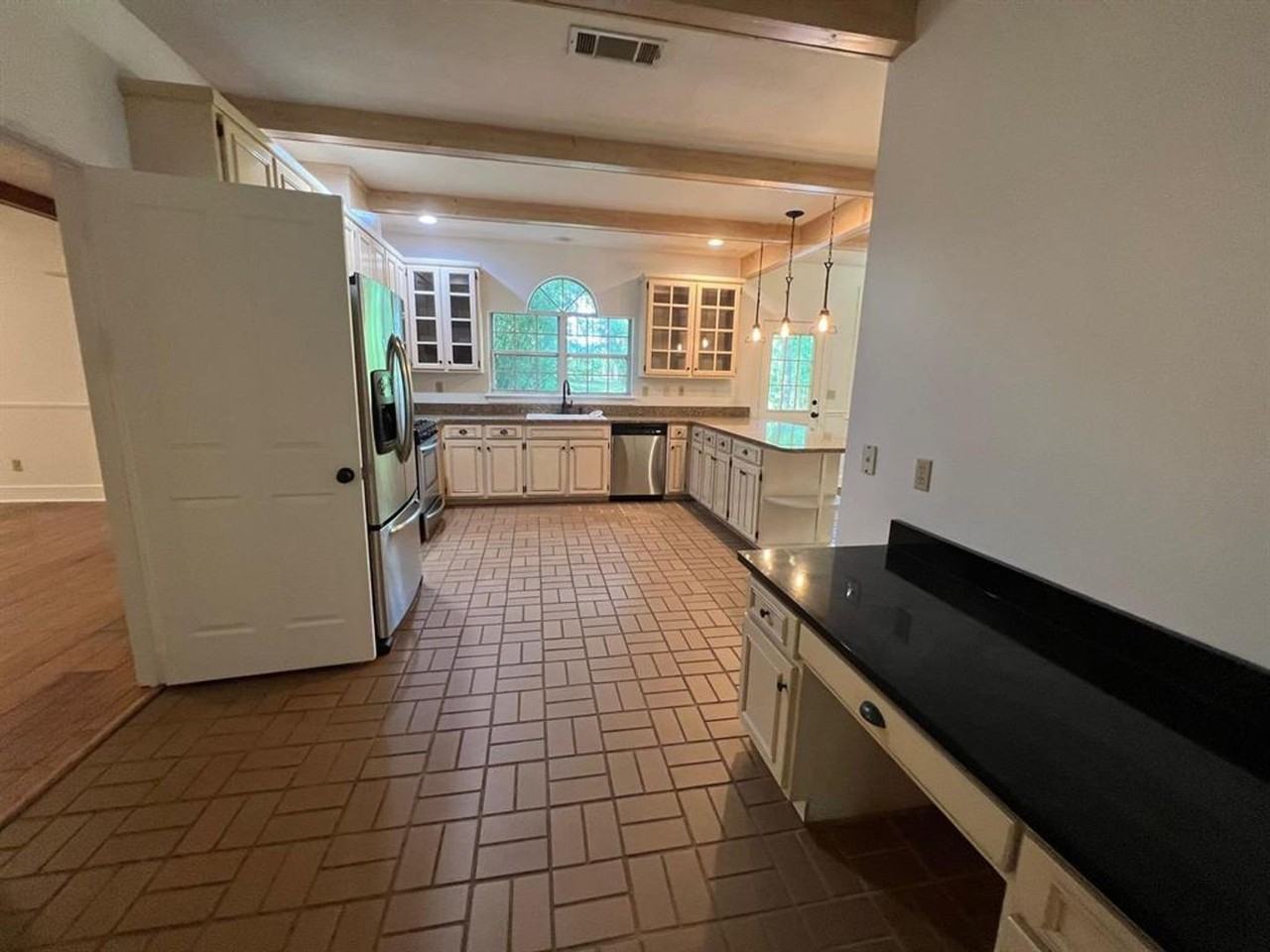 1381 Manor House Dr - Photo 6 of 19