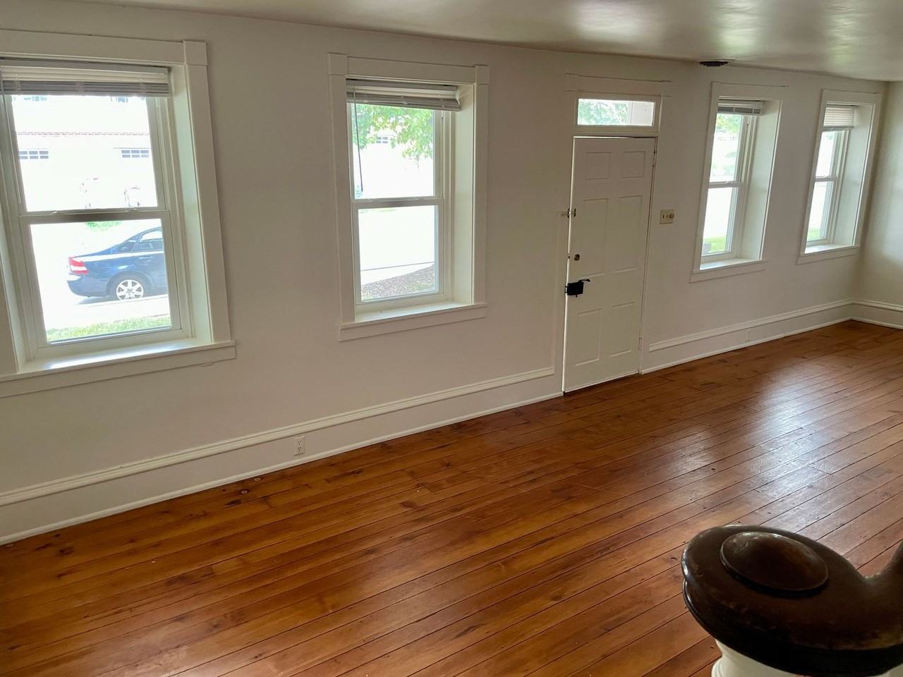 109 Farmhouse Ln - Photo 3 of 26