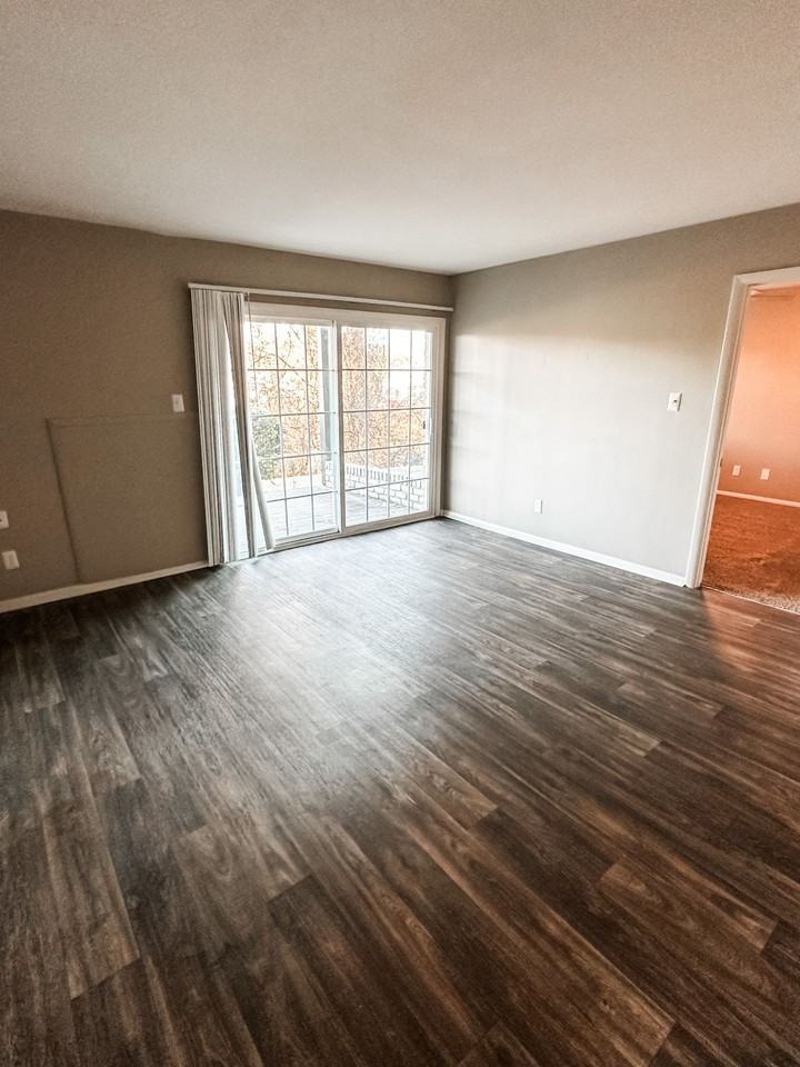 Bell View at Northshore | $300 Move - Photo 6 of 30