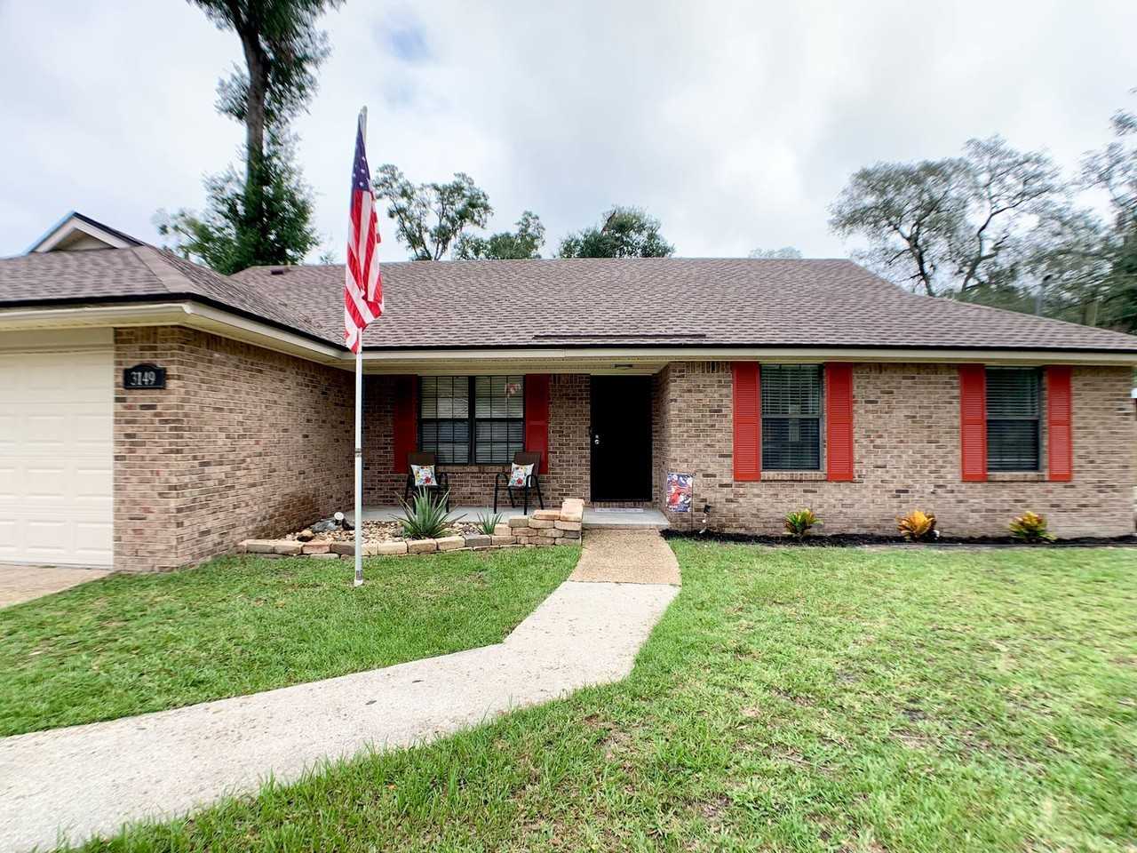 3149 Lakeside Villa Dr - Photo 3 of 50