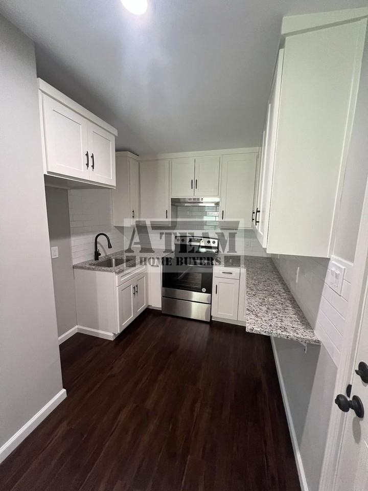 120 Whispering Oaks Trl - Photo 7 of 29