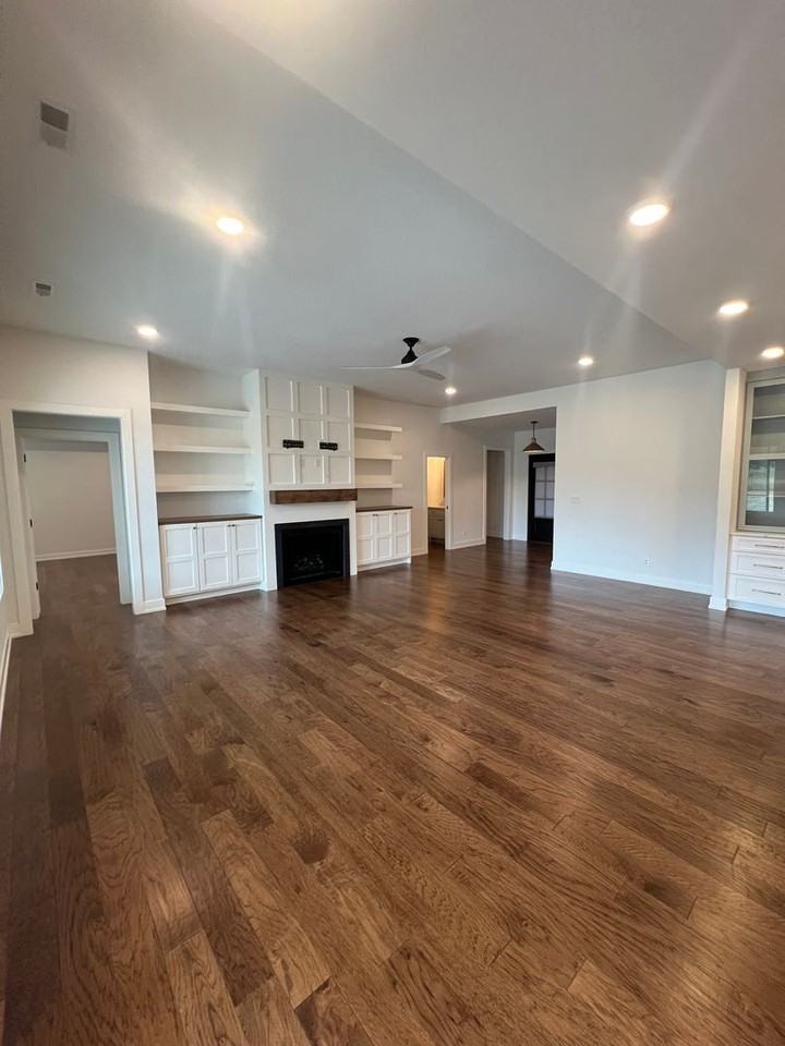 3304 Wentworth Dr - Photo 5 of 33