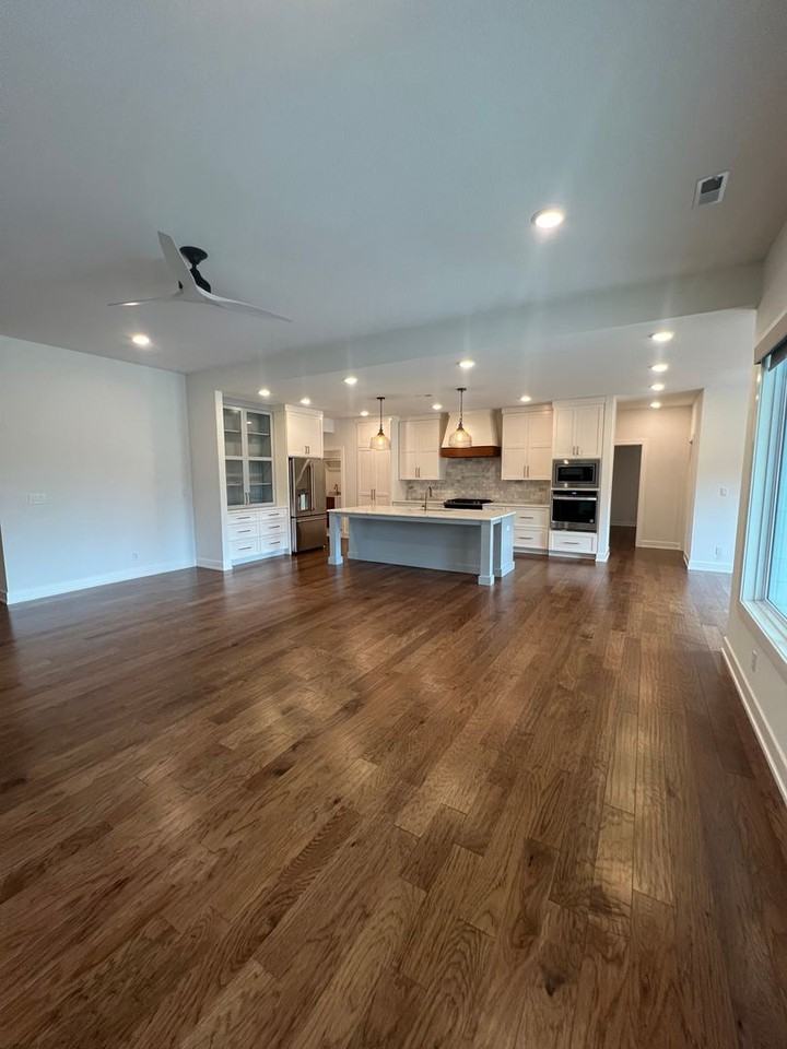 3304 Wentworth Dr - Photo 7 of 33