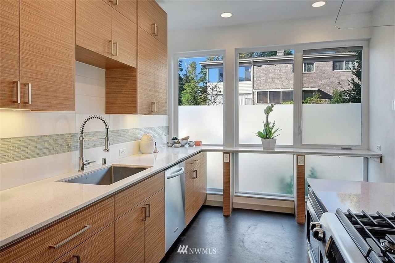 4507 Sw Oregon St - Photo 5 of 25