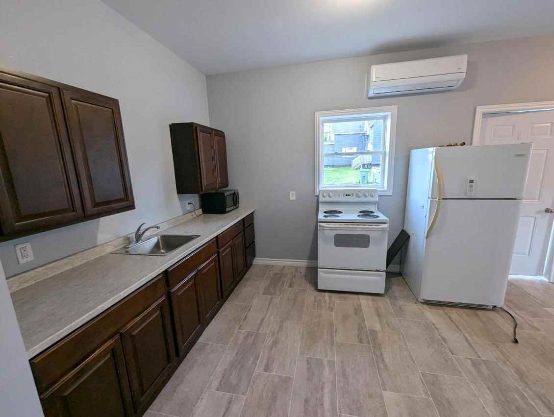 461 -461 Church Street #3 - Photo 2 of 10