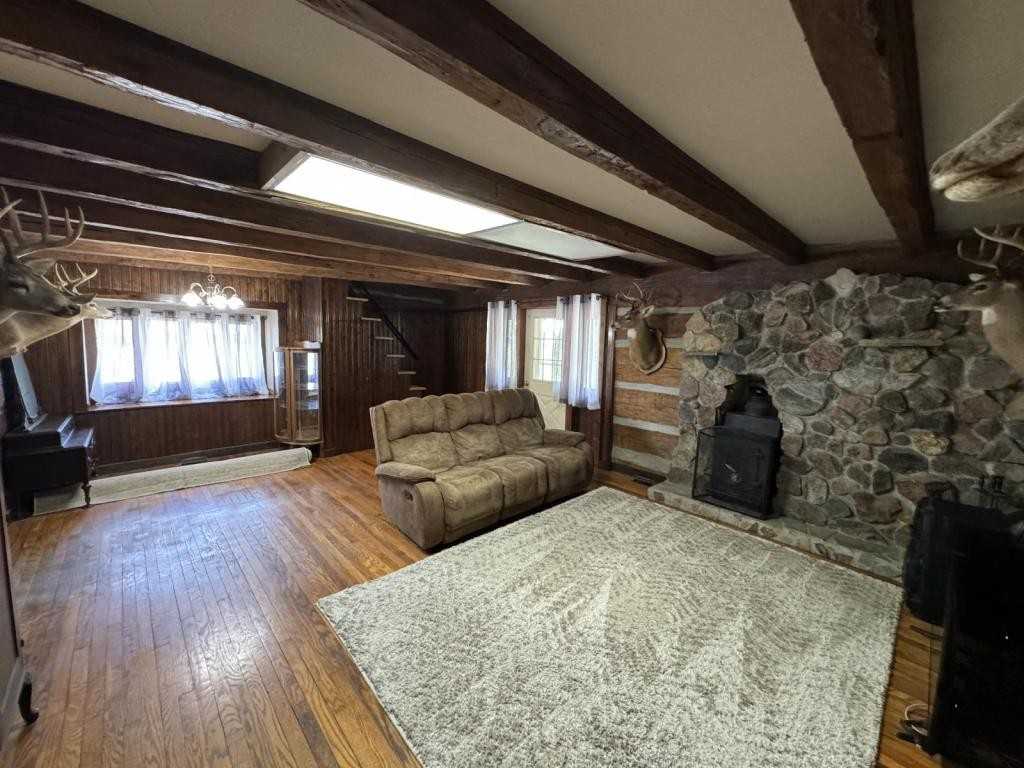 2207 Jentes Rd - Photo 3 of 16