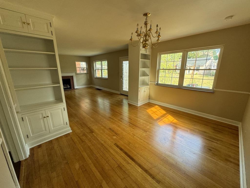 1637 Upland Rd - Photo 4 of 37