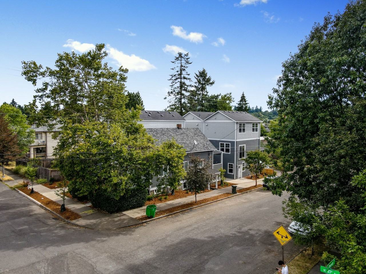 21SHR - 21st & Sherrett ****** END MANAGEMENT AS OF 12/31/25 - Photo 6 of 7