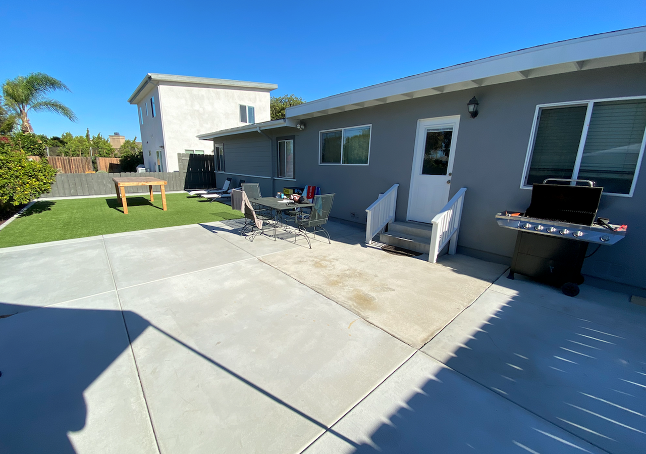 5120 63rd St - Photo 2 of 20