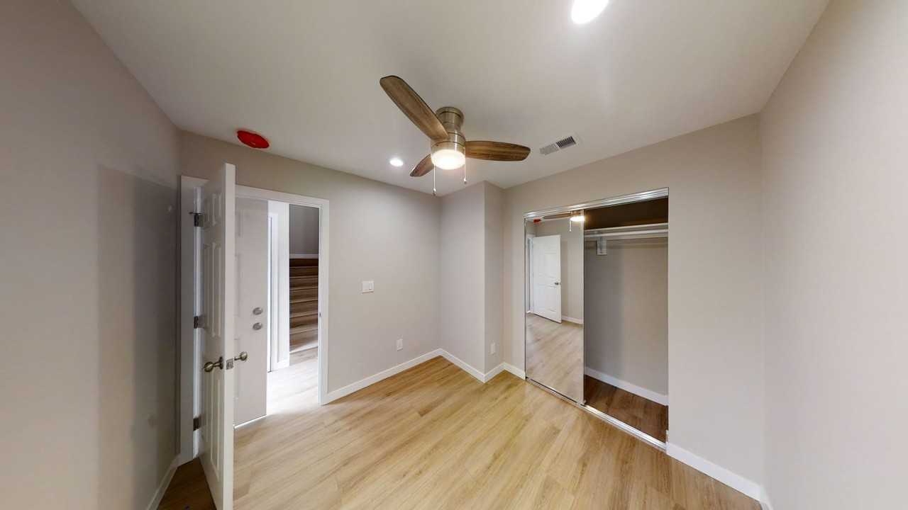 5119 E Falls View Dr - Photo 7 of 17