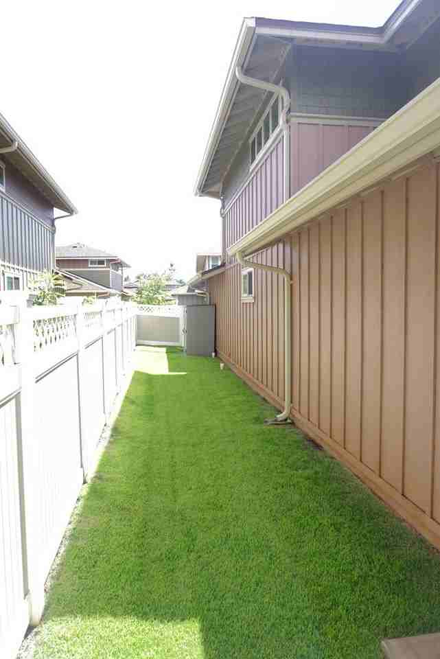 590 Hoe Kawele Ln - Photo 2 of 14