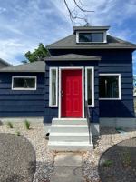 featured image of 711 E Augusta Ave