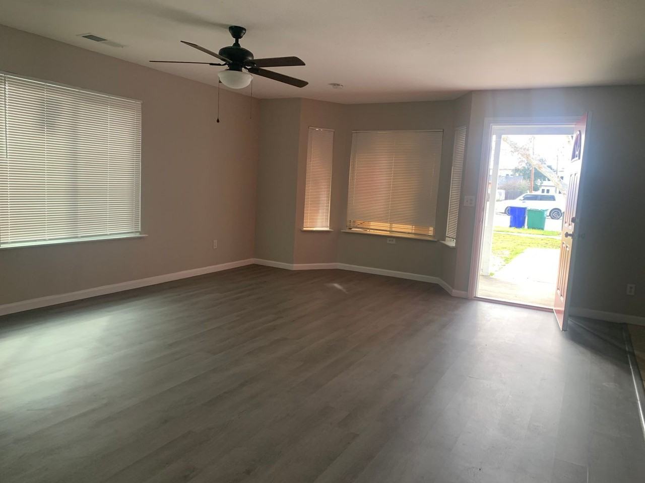1151 Wigdal Ave - Photo 3 of 18