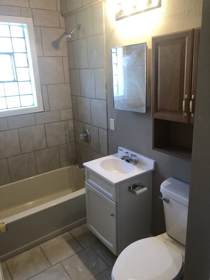4449 Vermont Ct - Photo 2 of 3