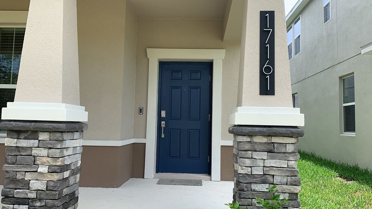 17161 Writing Aly - Photo 3 of 20