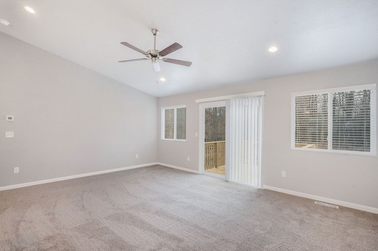 16625 Bedington Dr - Photo 7 of 24
