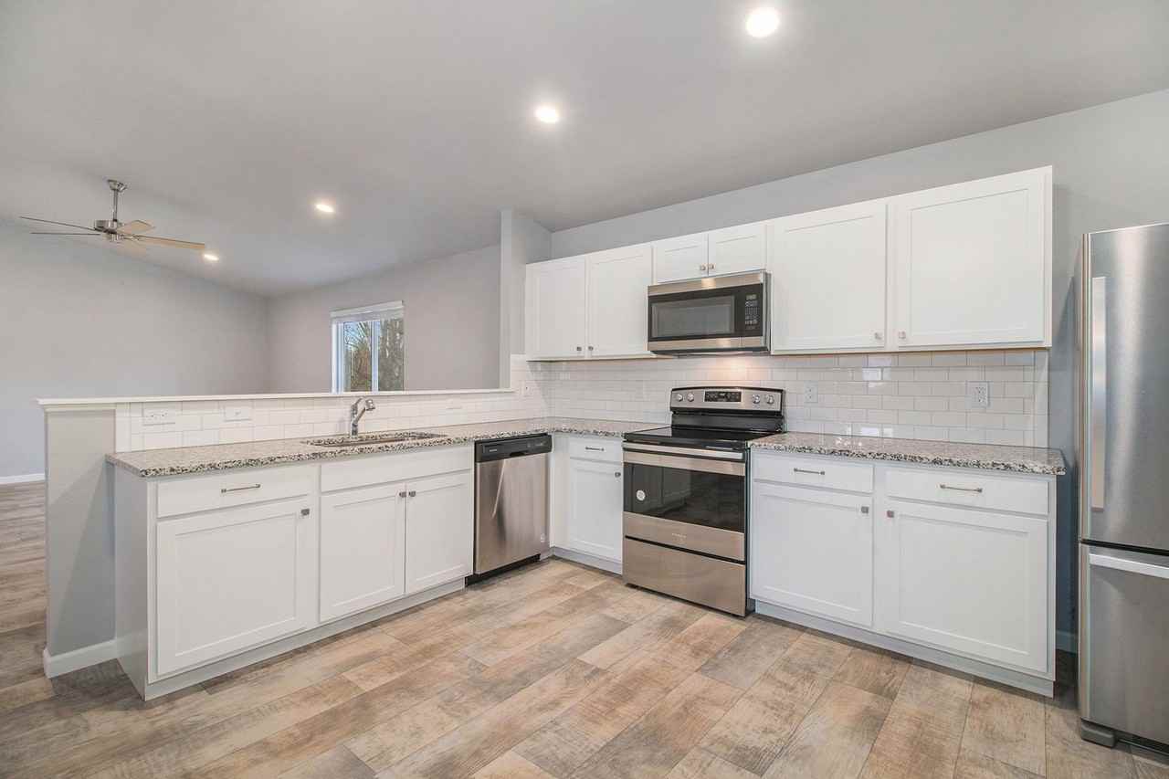 4461 Soya Ave - Photo 3 of 16