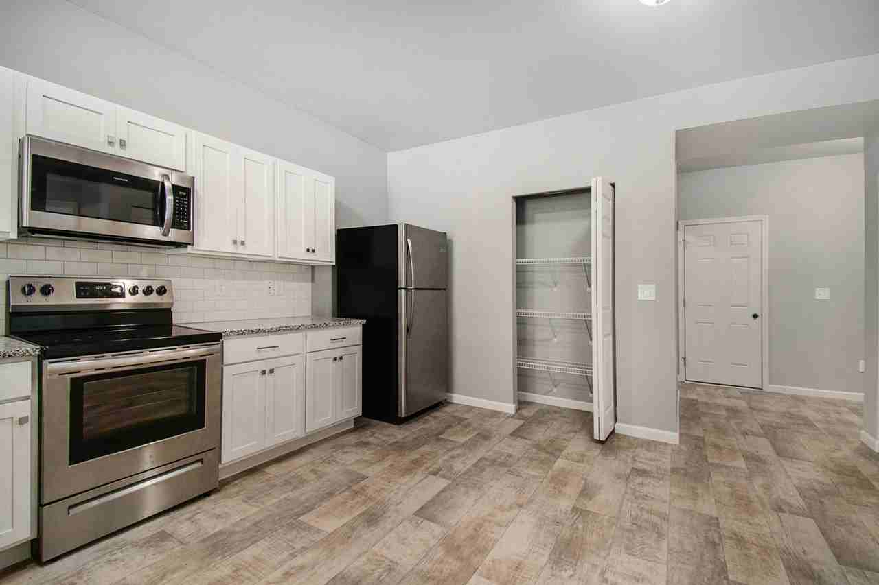 26170 Northland Crossing Dr - Photo 2 of 14