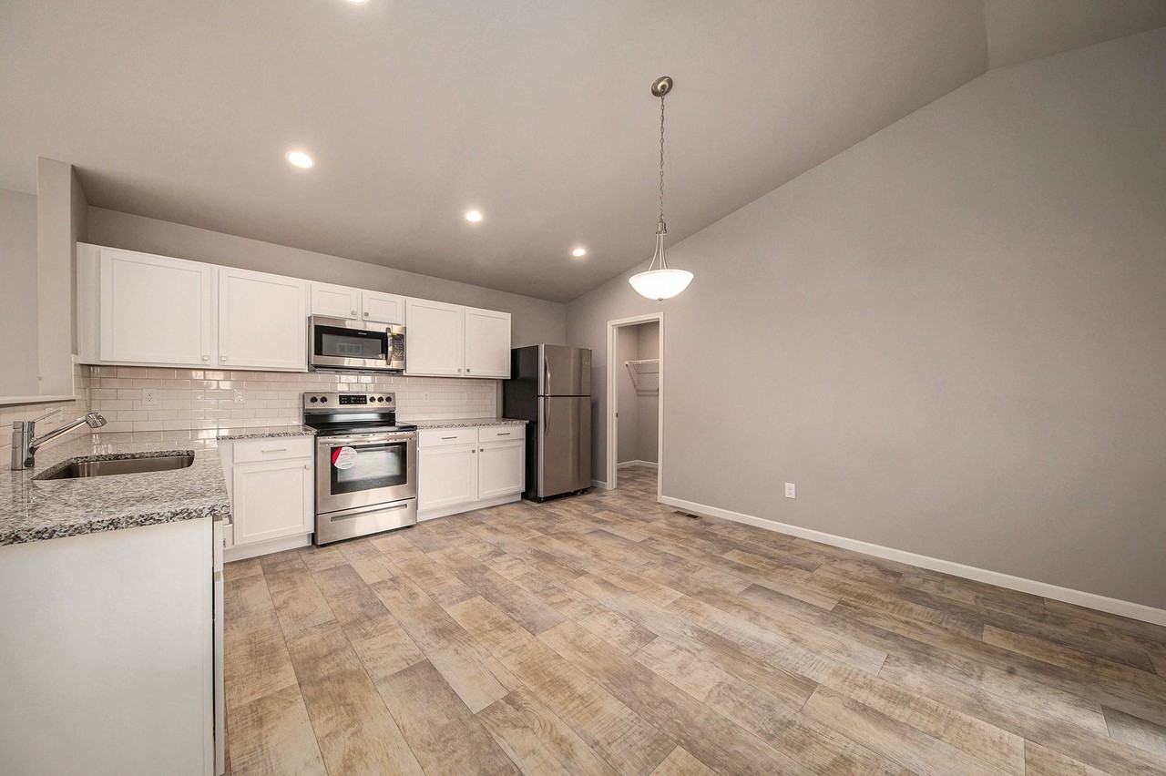 2710 Blooming Bud Ln Se - Photo 2 of 16