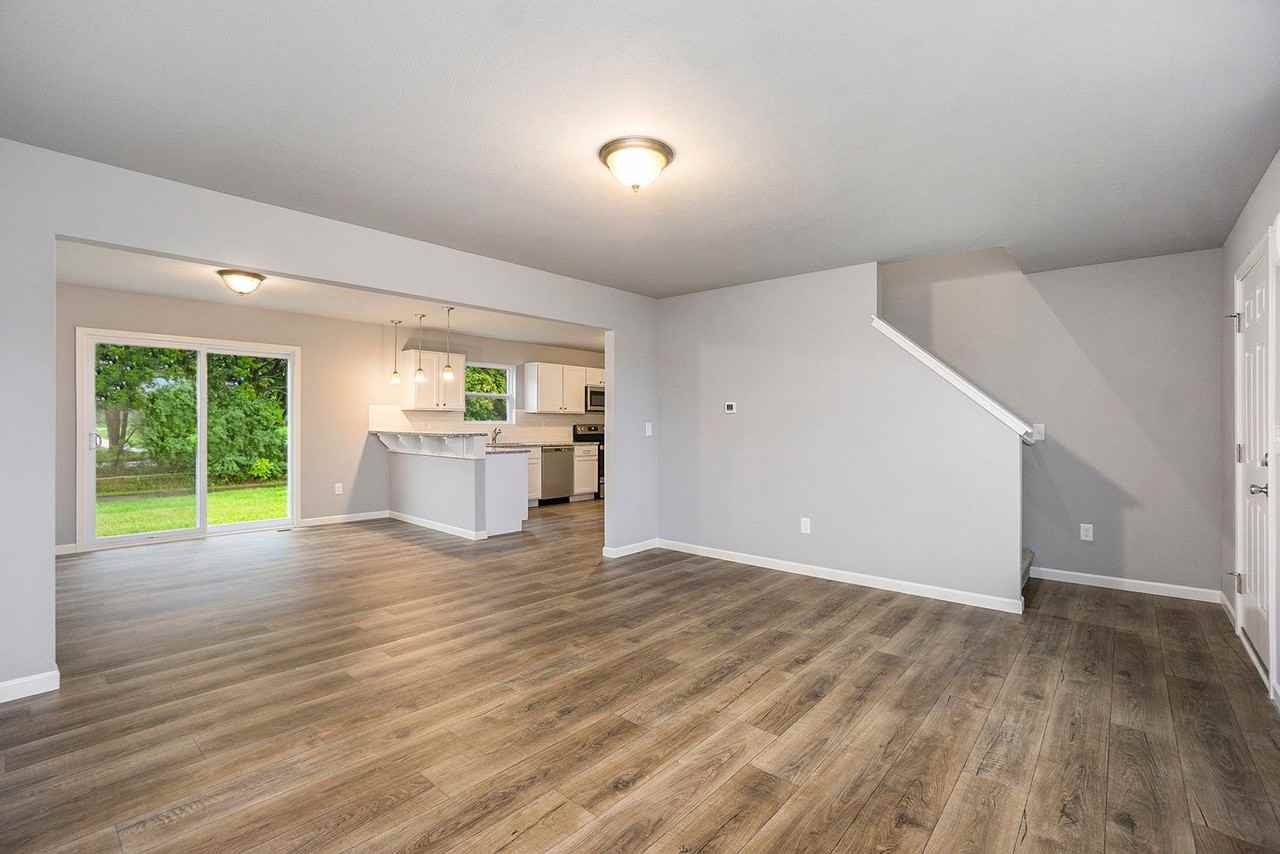 1036 Cooley Mill Ln - Photo 4 of 24