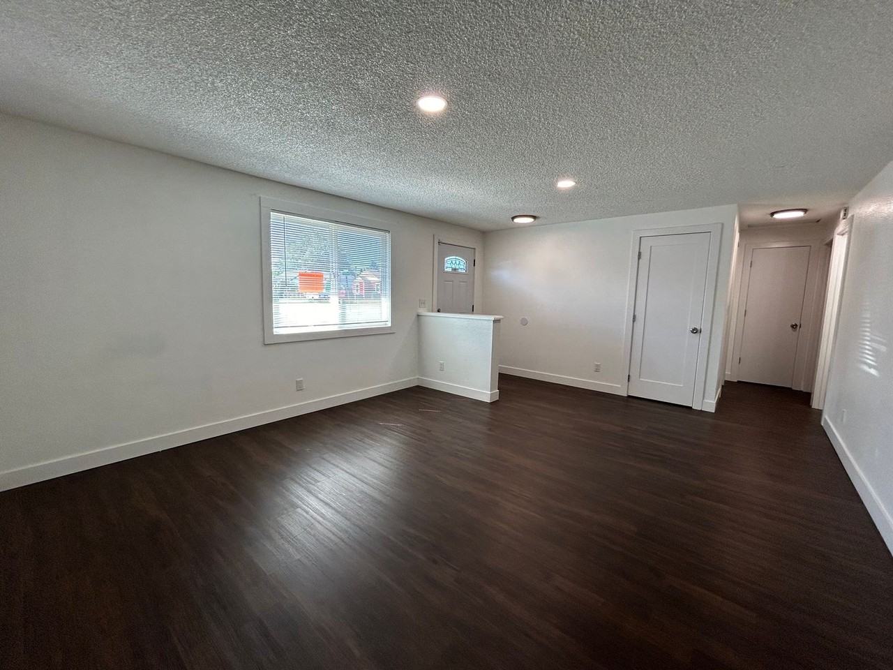 801 - 803 Laurel St - Photo 3 of 13