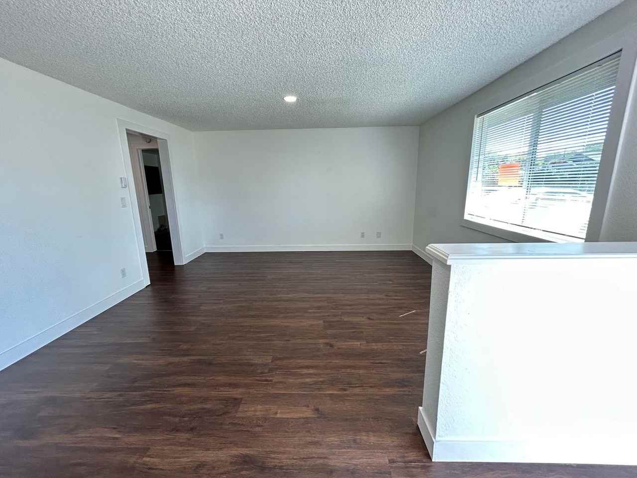 801 - 803 Laurel St - Photo 2 of 13